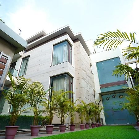 Lime Tree Hotel Sushant Lok Gurgaon Sector 29 Next To Iffco Chowk Metro Bagian luar foto