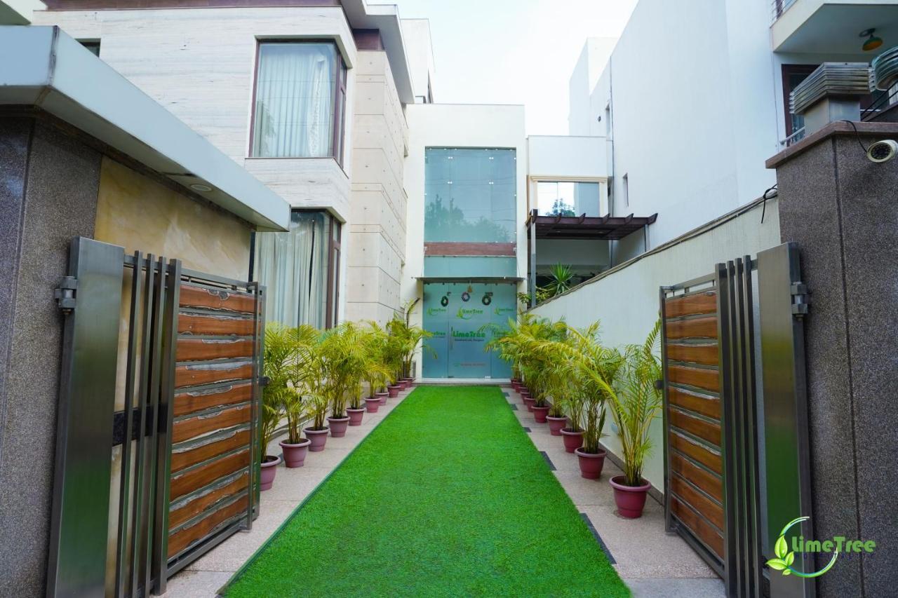 Lime Tree Hotel Sushant Lok Gurgaon Sector 29 Next To Iffco Chowk Metro Bagian luar foto